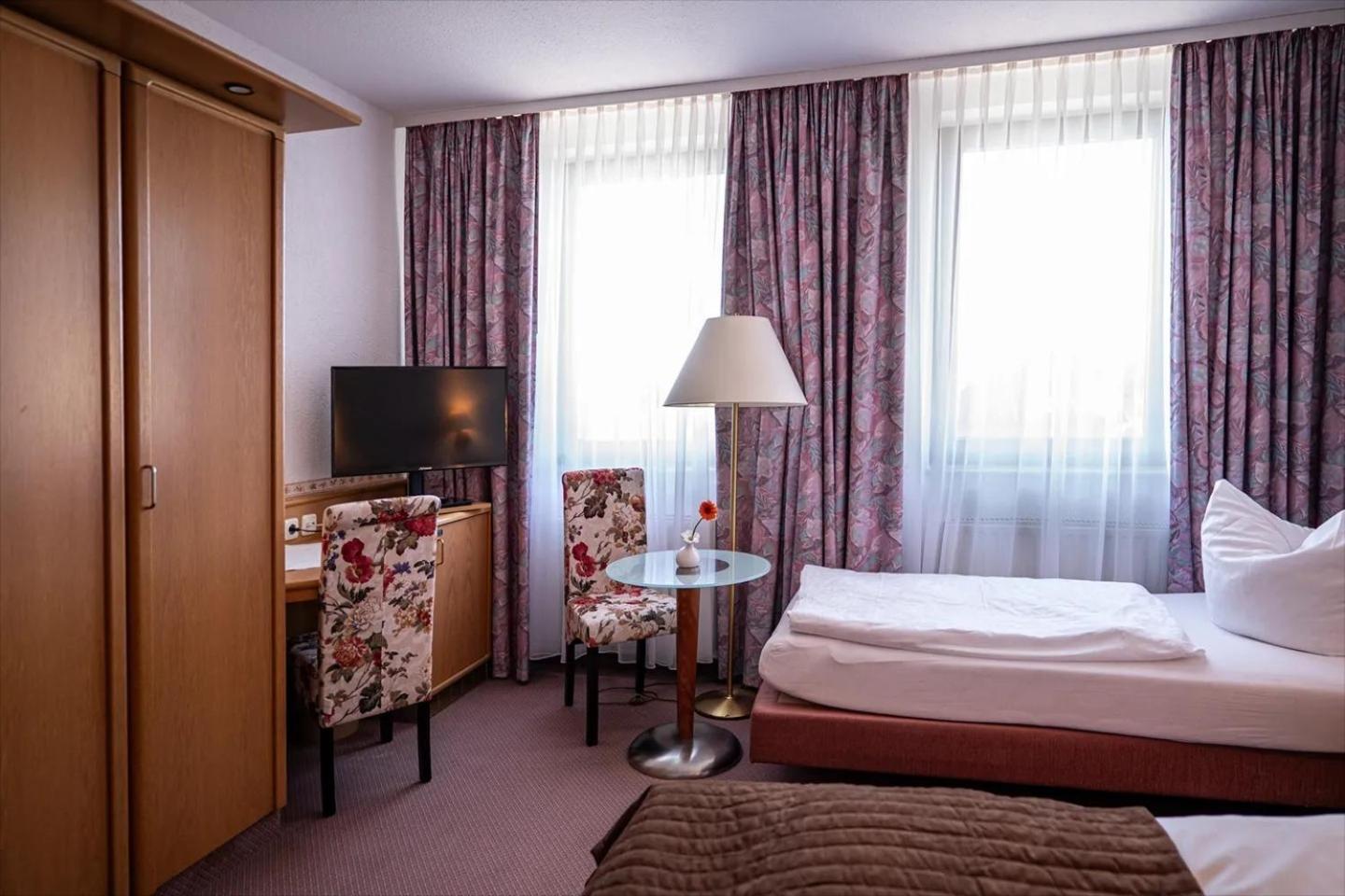 Familien-Hotel Am Traenkbachtal Фрауенвальд Екстер'єр фото